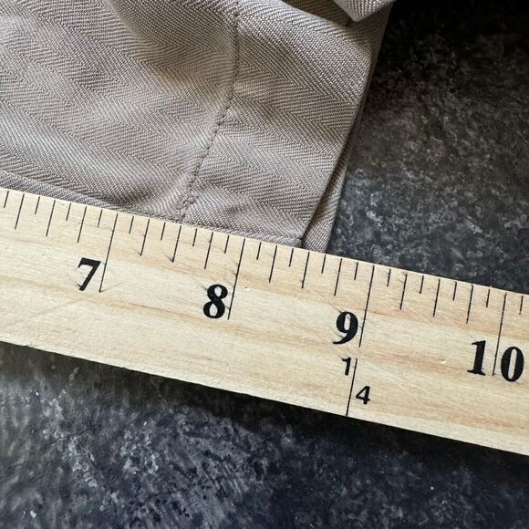Tommy Bahama Men's Vintage 90s Relaxed Fit Chino Shorts Tan Size 38 100% Silk - Picture 15 of 16